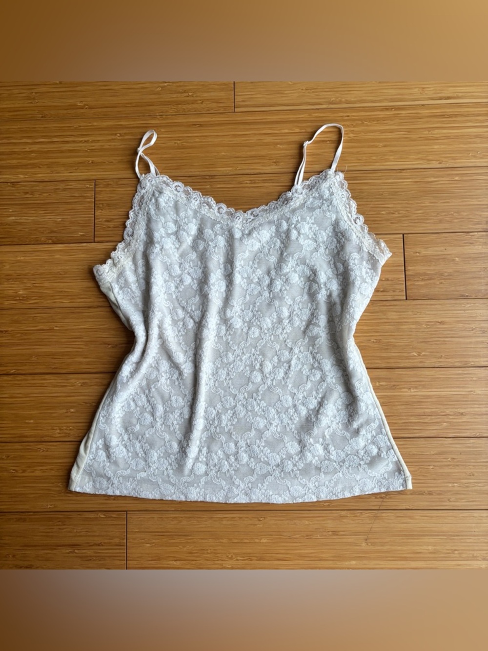 Vintage Y2K white lace camisole tank top